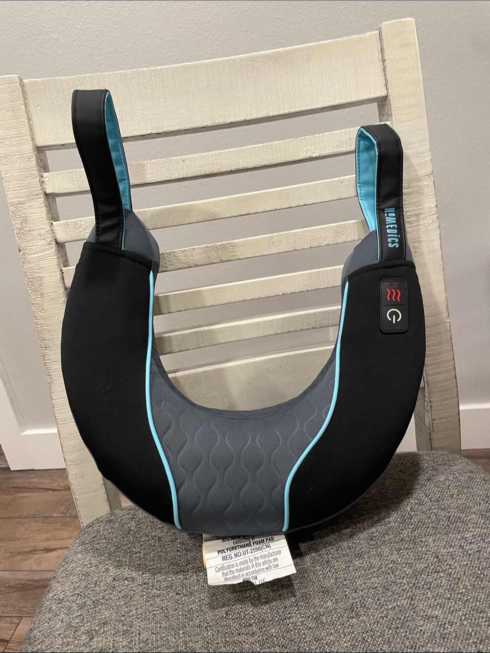 HoMedics Comfort Foam Vibration Neck Massager featuring calming heat